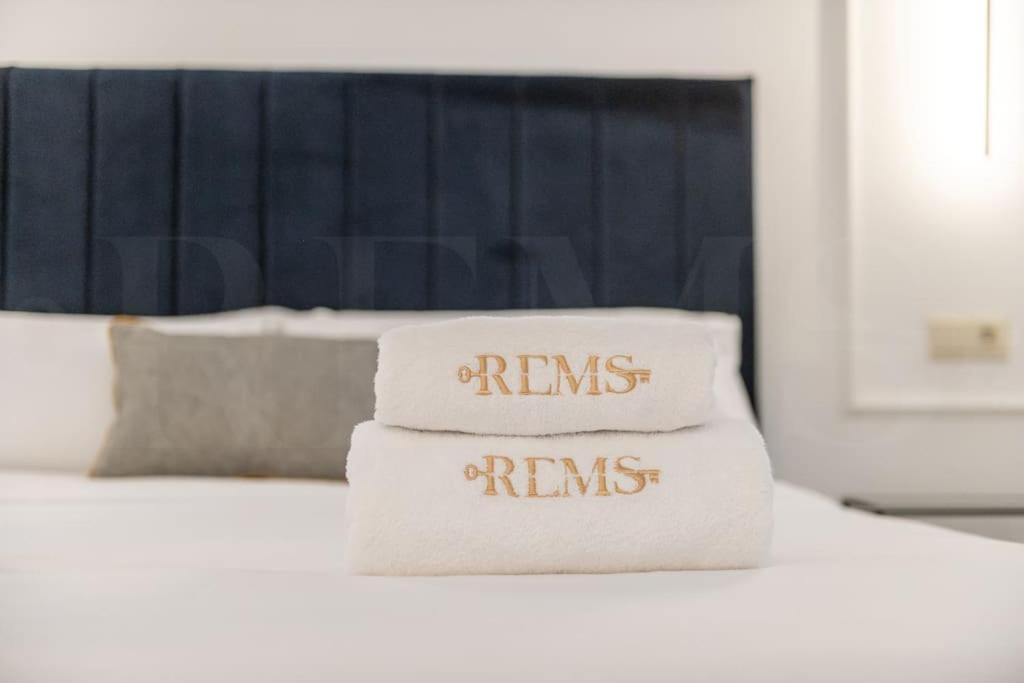 Apartamento Historic Gem With Modern Comfort By Rems