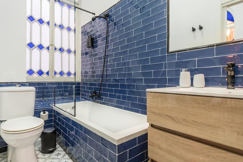 Historic Gem With Modern Comfort By Rems Apartamento